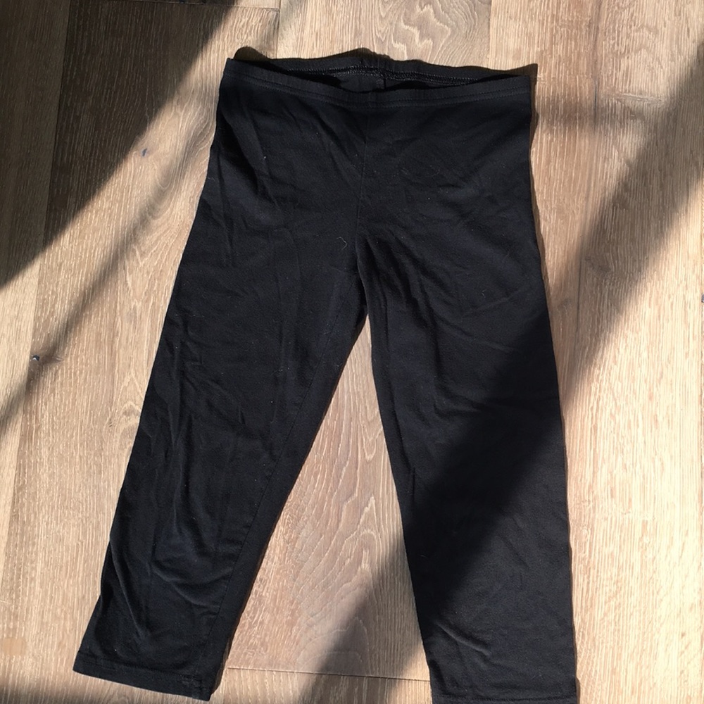 girls old navy capris 🖤